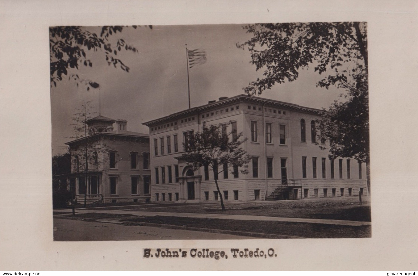 PHOTO 17 X 12 CM  - S.JOHN'S COLLEGE  TOLEDO , O.    2 SCANS - Toledo