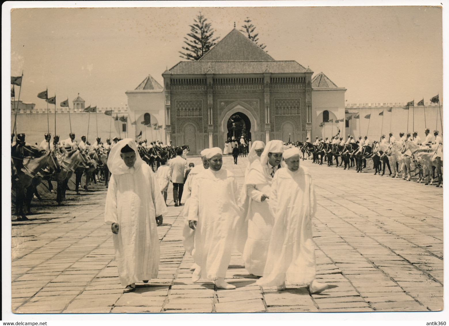 CPSM MAROC RABAT Palais De Sa Majesté Le Roi Entrée Principale Un Jour D'audience Photo Bernard Rouget Casablanca - Rabat