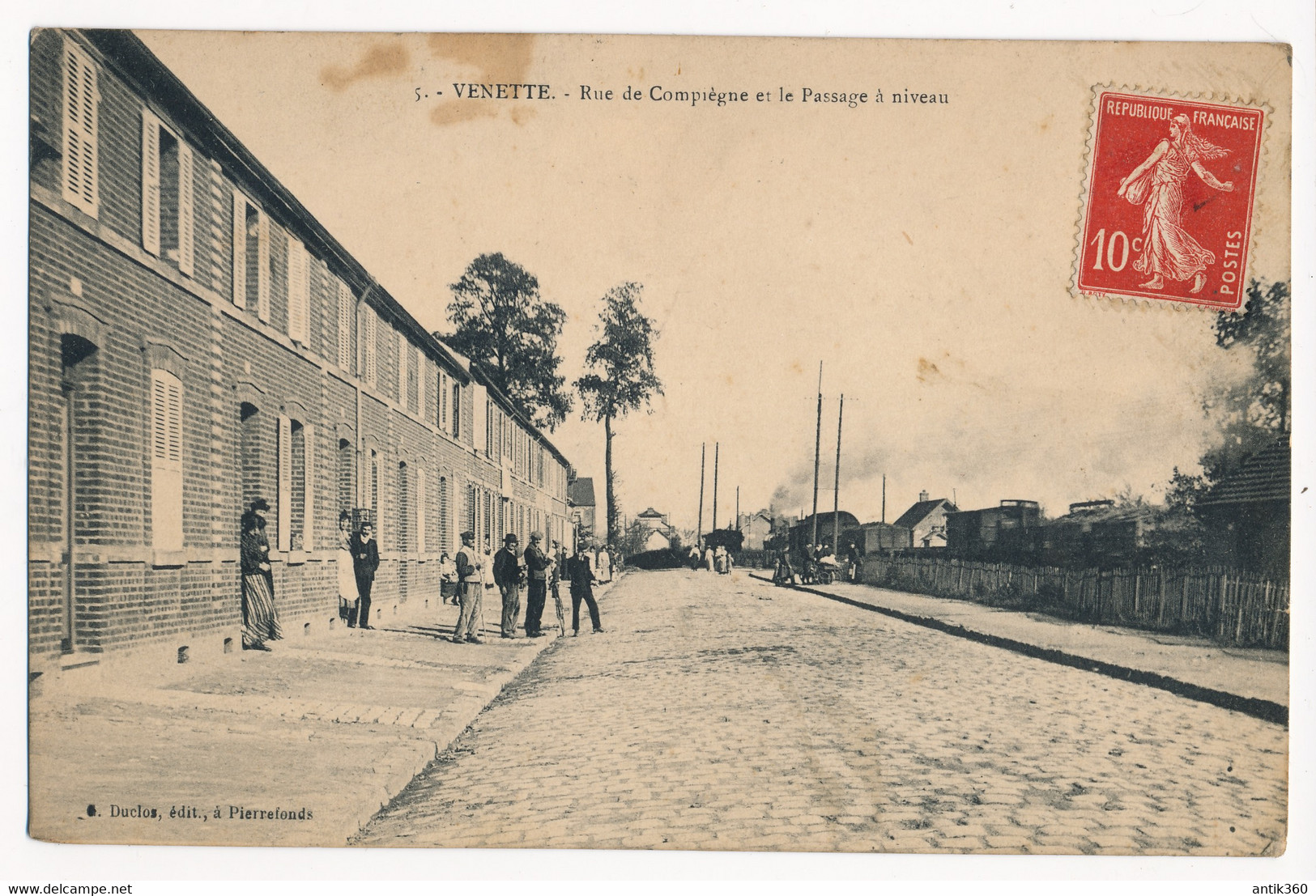 Rare CPA 60 VENETTE Rue De Compiègne Et Passage à Niveau - Venette