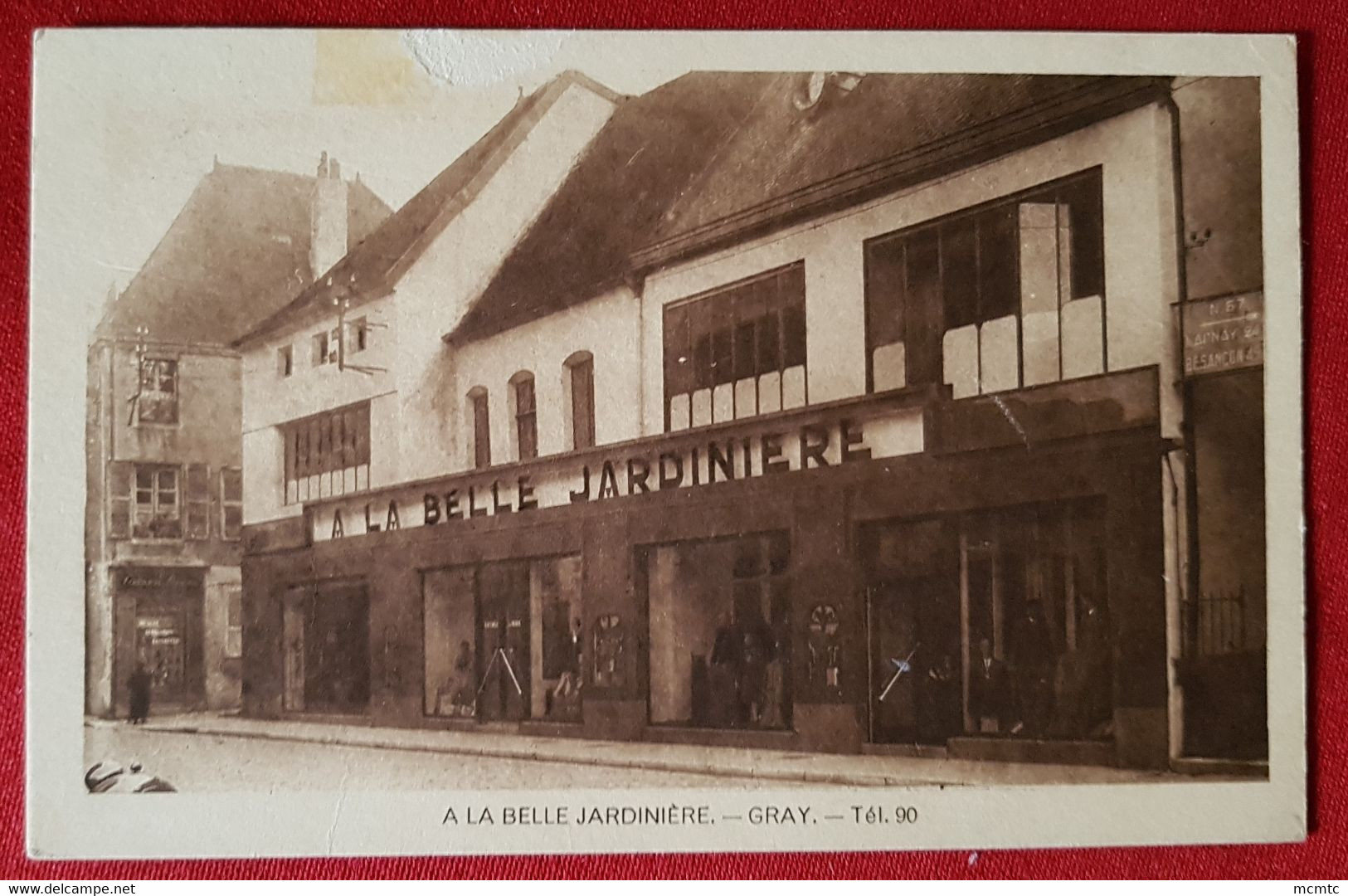 CPA Abîmée   - A La Belle Jardinière -  Gray - Gray