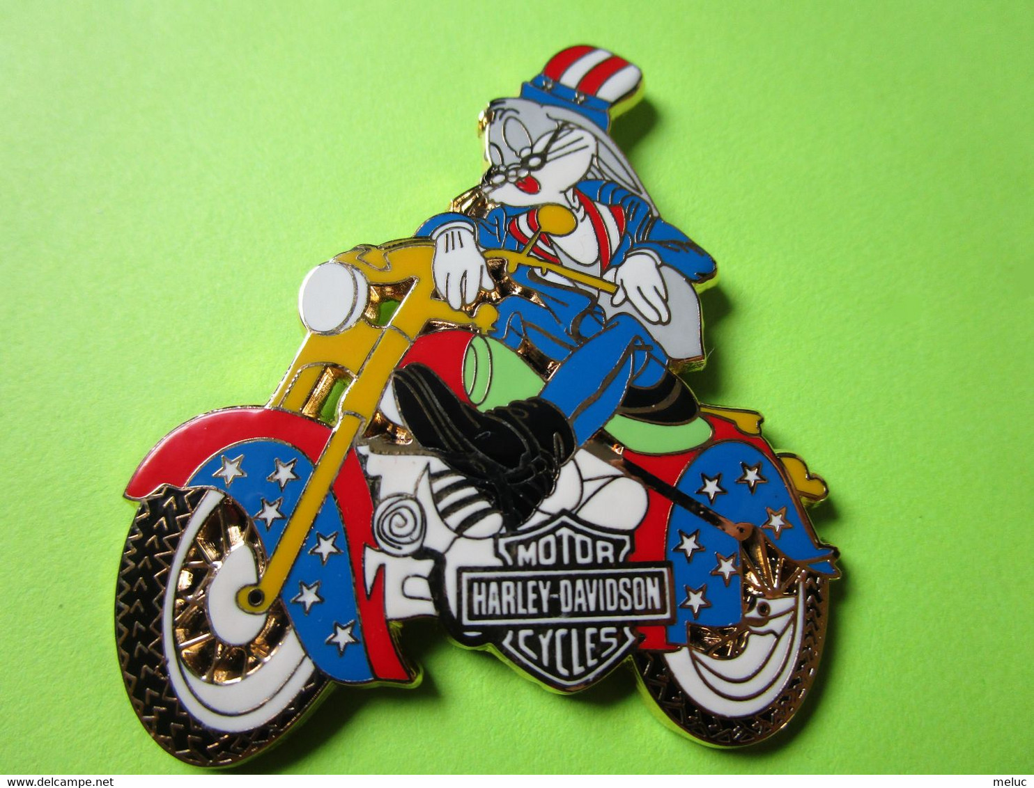Gros Pin's Moto Harley Davidson Bugs Bunny - 10J20 - Motos