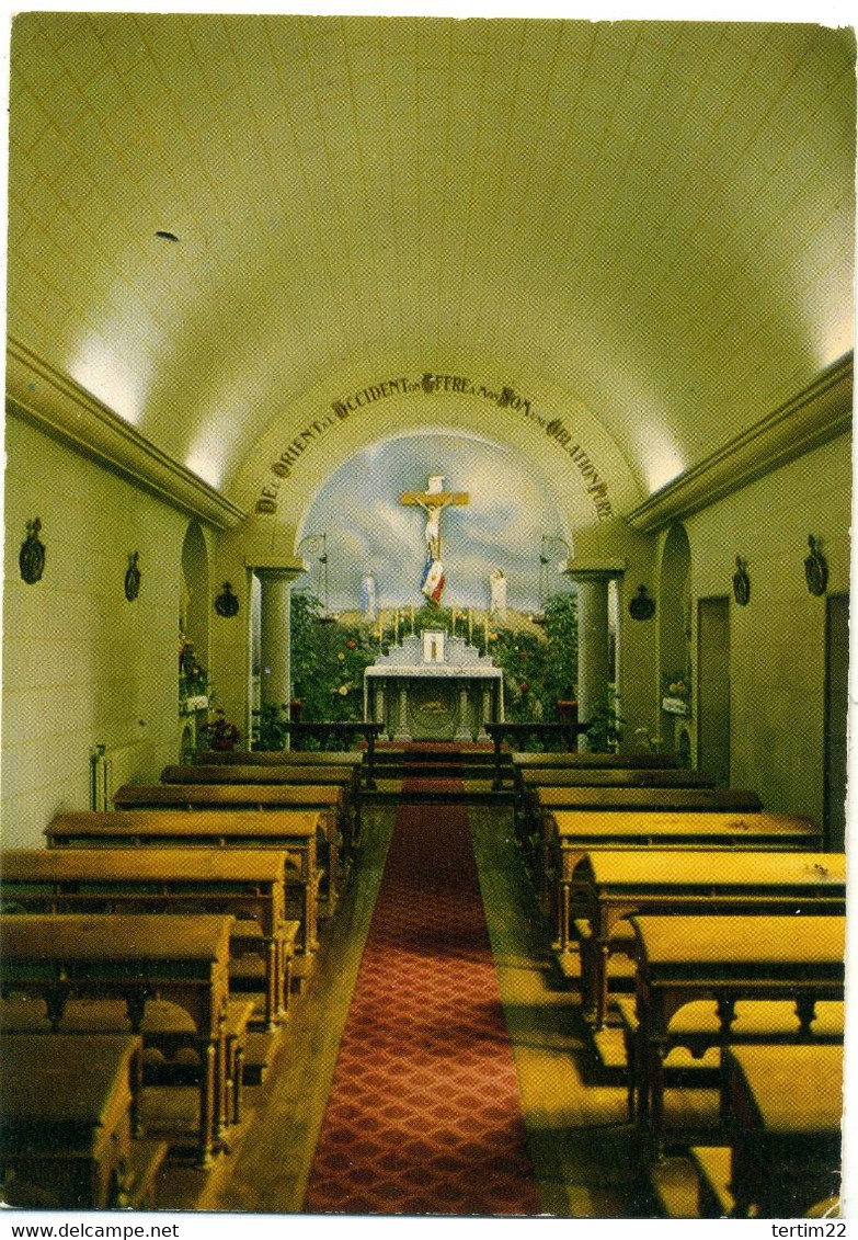 ( MAULEON )( 79 DEUX SEVRES ) MAISON DU SACRE COEUR  LOUBLANDE . INTERIEUR DE LA CHAPELLE - Mauleon