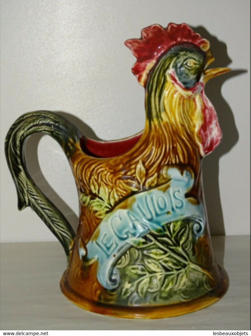 ANCIEN PICHET BARBOTINE ONNAING COQ LE GAULOIS CHANTE CLAIR POUR LA FRANCE déco collection vitrine