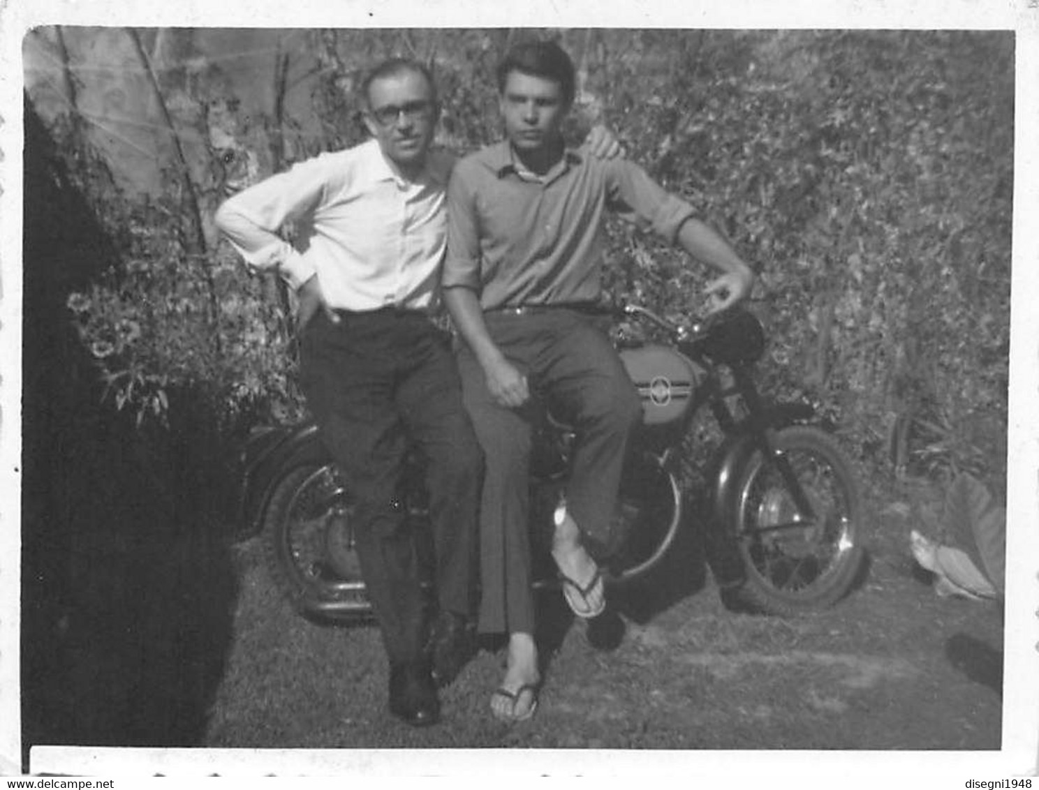 09791 "MOTOCICLETTA GILERA ANNI '50"  ANIMATA. FOTOGR. ORIG. - Motorräder