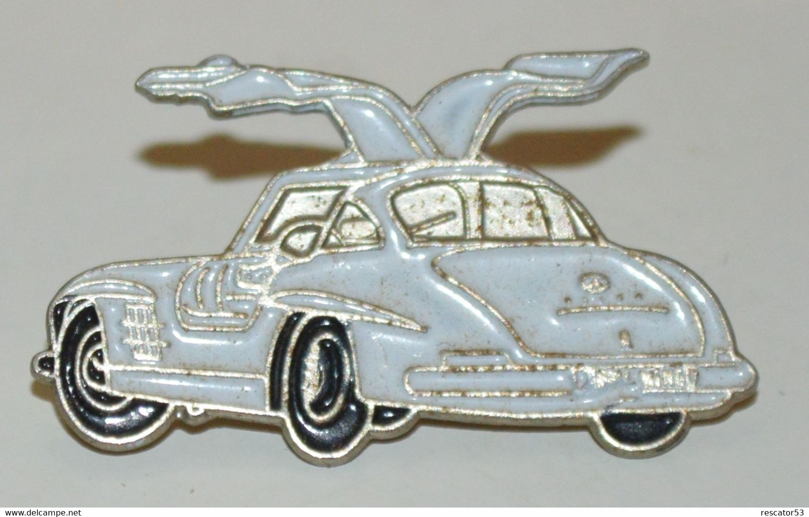 Rare Pin's Mercedes - Mercedes