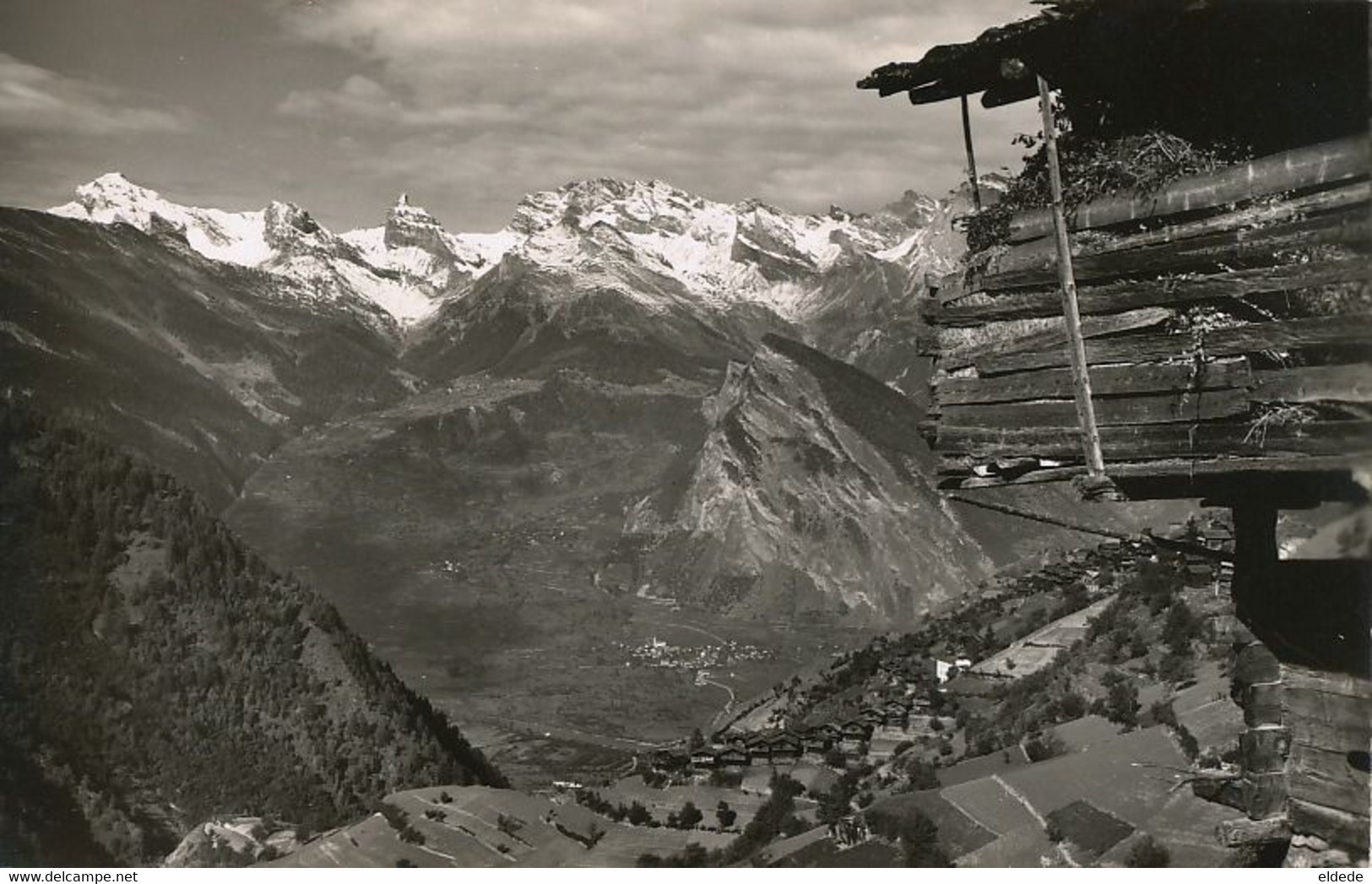 Real Photo Isérables S. Riddes Dts Aux Favres Pte D' Aufallaz Pte Muveran  Chalet - Isérables