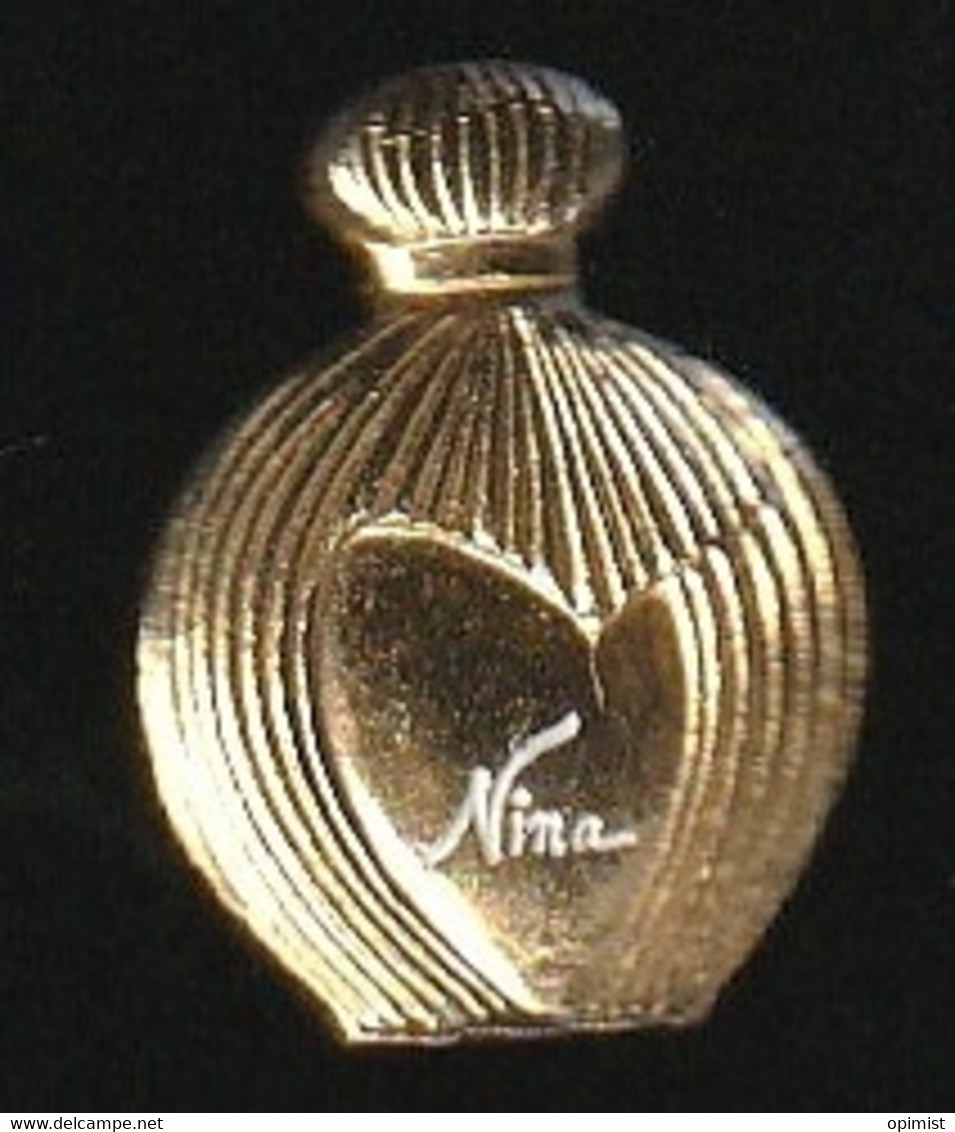 72234-Pin's.  Parfum  Nina Ricci - Parfums