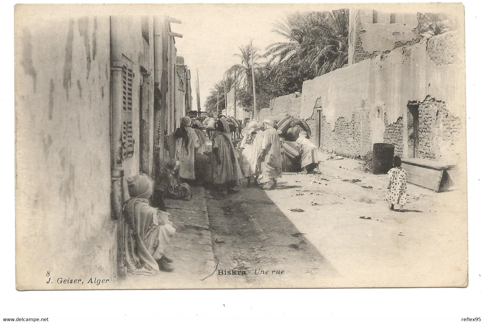 CPA ALGERIE - BISKRA - Une Rue ( Geiser ) - Biskra