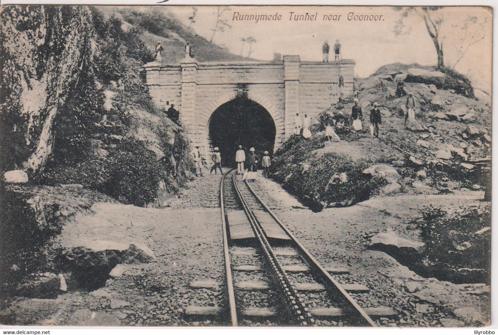 PAKISTAN (INDIA) -  Runnymede Tunnel Near Coonor - VG Animation And Railway View Etc - Pakistan