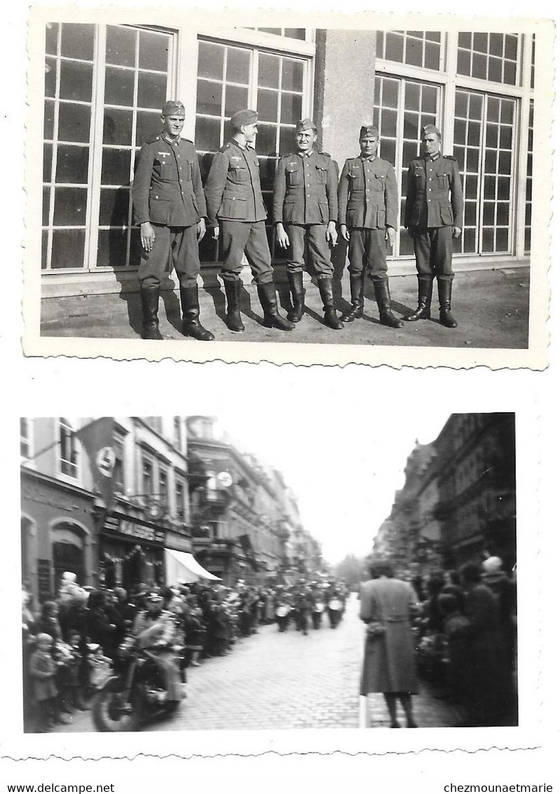 SOLDATS ALLEMANDS ET DEFILE SOUS LE 3e REICH - LOT DE 2 PHOTOS MILITAIRES - Guerra, Militares