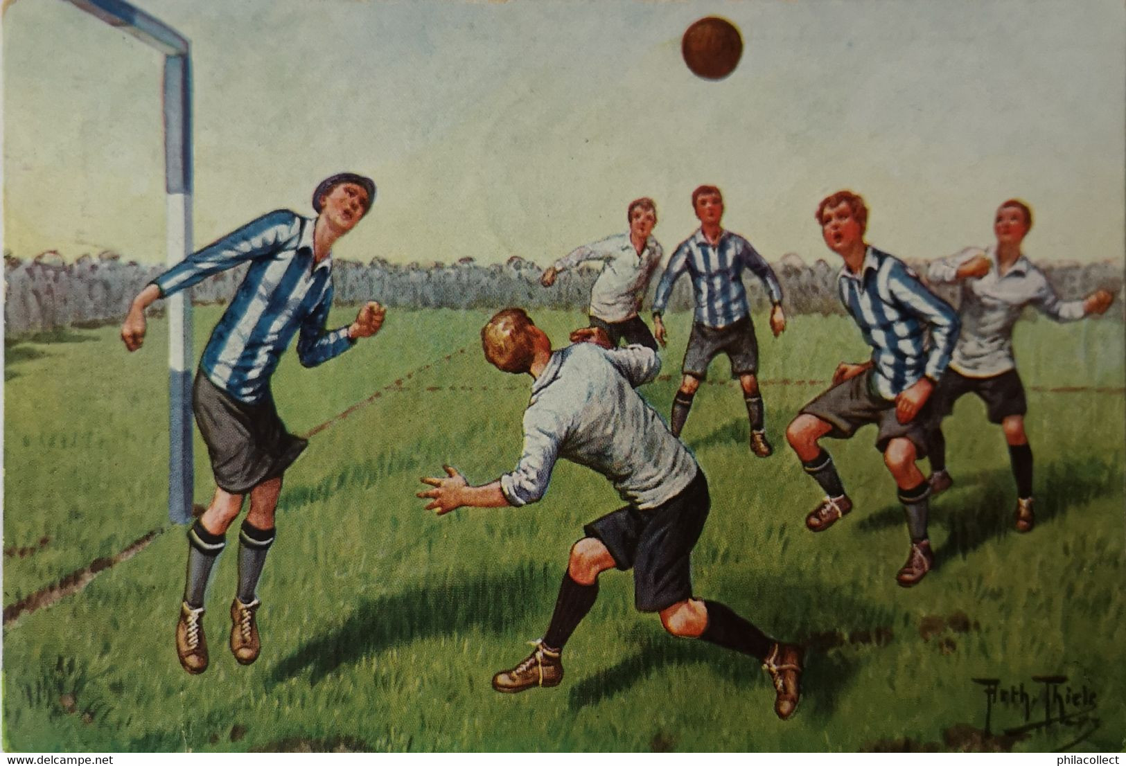 Arthur Thiele /  Voetbal - Soccer - Fussbal No. 4. Used In NL 1934 - Thiele, Arthur