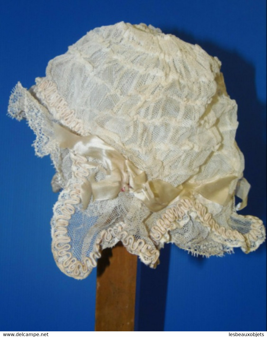 BONNET ENFANT XIXe DENTELLE FINE état sorti de Malle fond du grenier collection pour poupée ancienne collection