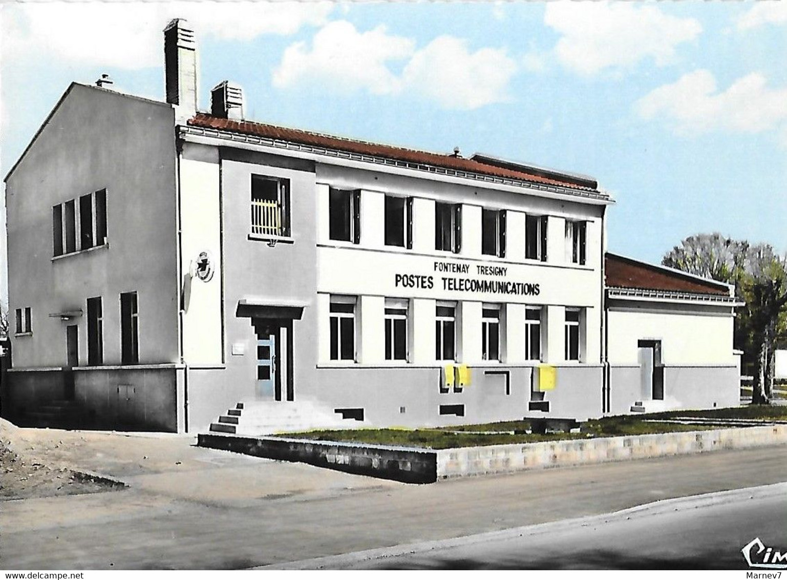 77 Seine Et Marne - CPM - FONTENAY TRESIGNY - La Poste - - Fontenay Tresigny