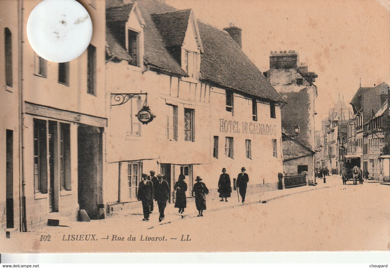 14  - Carte Postale Ancienne De   LISIEUX  Rue De Livarot - Lisieux