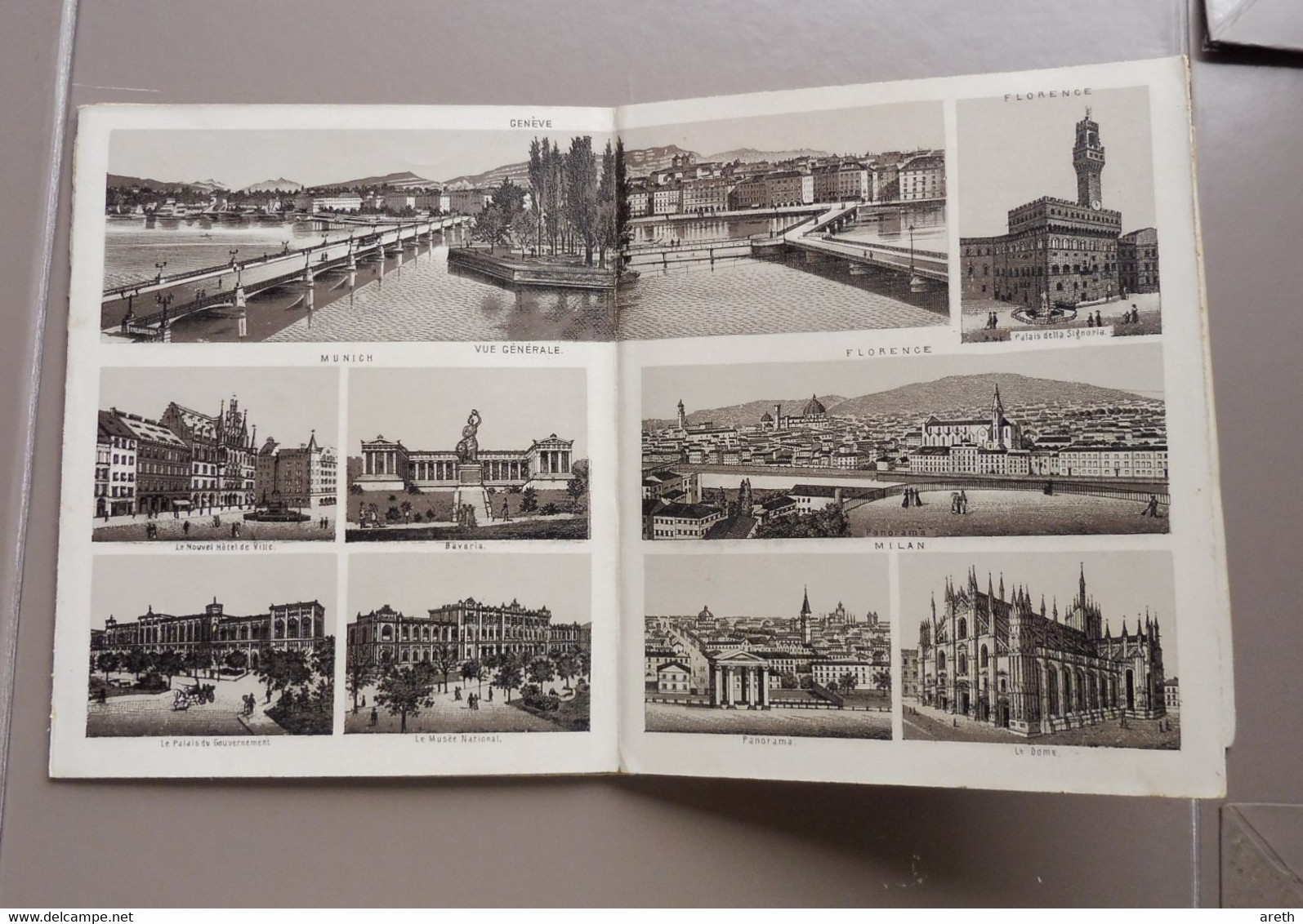 Ancien cahier contenant en dépliant des vignettes/ dessins/photos de differentes villes