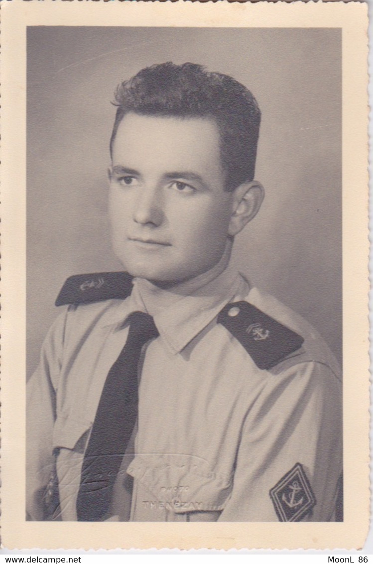 79 - DEUX SEVRES - CACHET DU PHOTOGRAPHE THENEZAY - JEUNE MILITAIRE MARIN EN TENUE - Thenezay