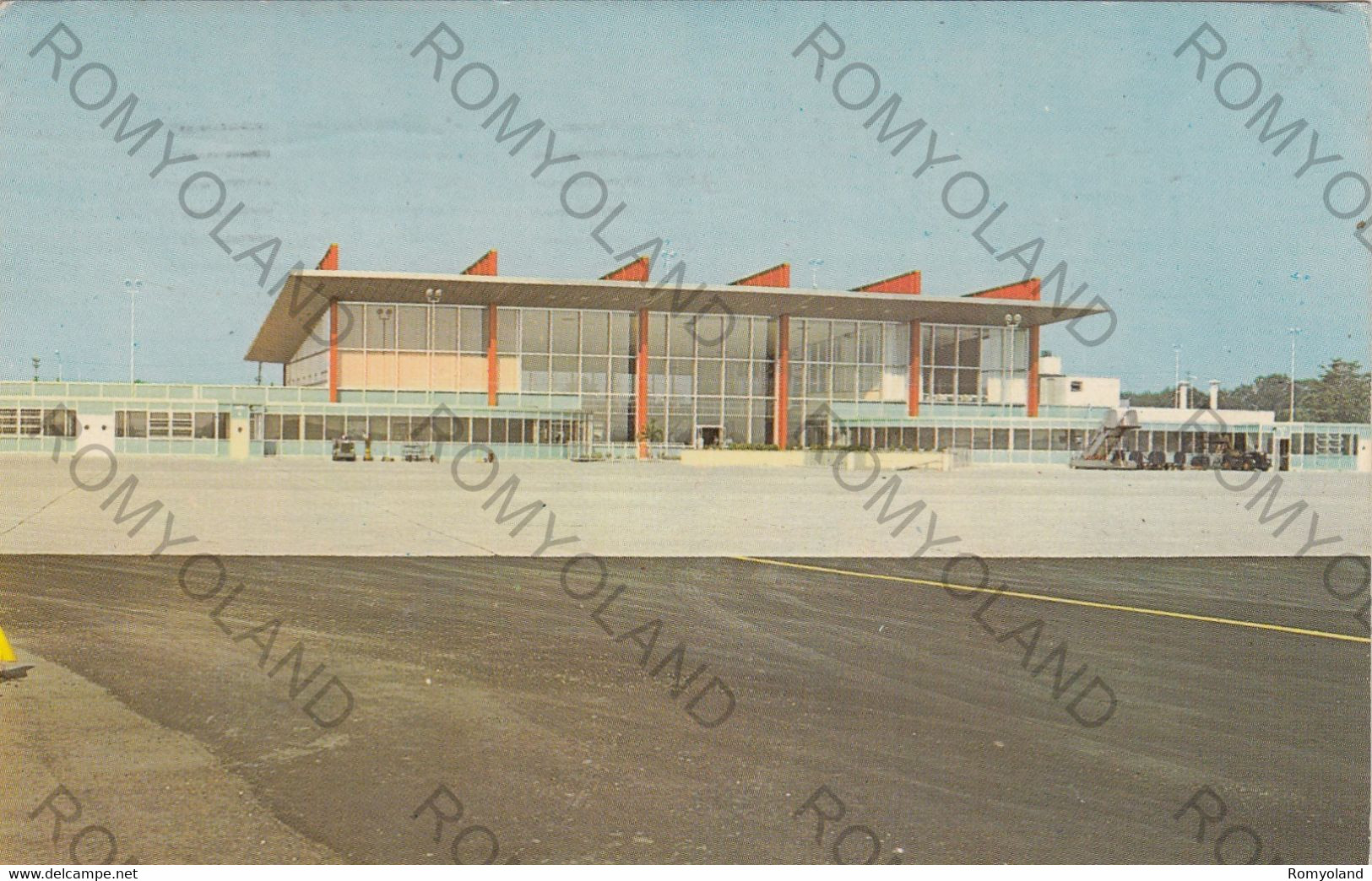 CARTOLINA  PROVIDENCE,RHODE ISLAND,NEW AIR TERMINAL BUILDING,THEODORE FRANCIS GREEN STATE AIRPORT,VIAGGIATA 1971 - Providence
