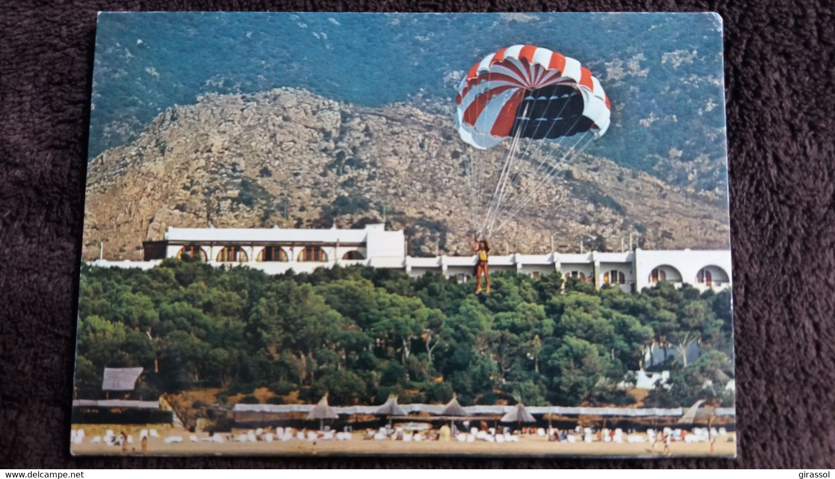 CPM PARACHUTE PARACHUTISME ASCENSIONNEL FORTE HOTEL VILLAGE HOTEL CASTELLO MARGHERITA DI PULA - Paracaidismo