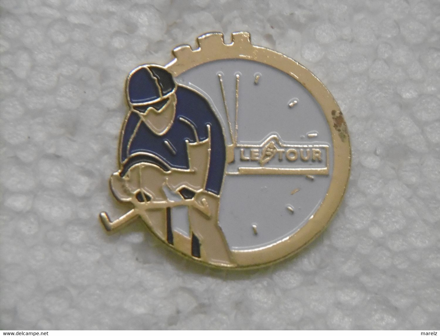 Pin's - Cycliste Vélo Chronomètre LE TOUR - Pins Badge CYCLISME - Cyclisme