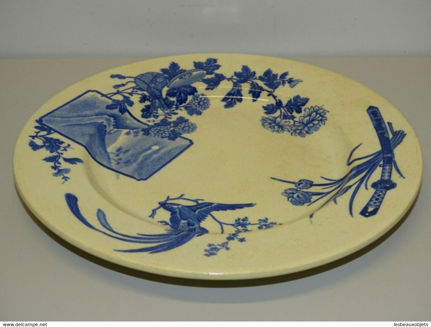 ANCIENNE ASSIETTE CERAMIQUE de GIEN Motifs JAPONAIS Déco KATANA OISEAU PARADIS