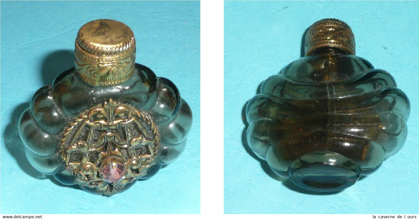 Rare Ancien Flacon De Parfum, à Sels, Vinaigrette, En Verre Moulé, Applique De Métal Et Améthyste ?? - Flaconi Profumi (vuoti)