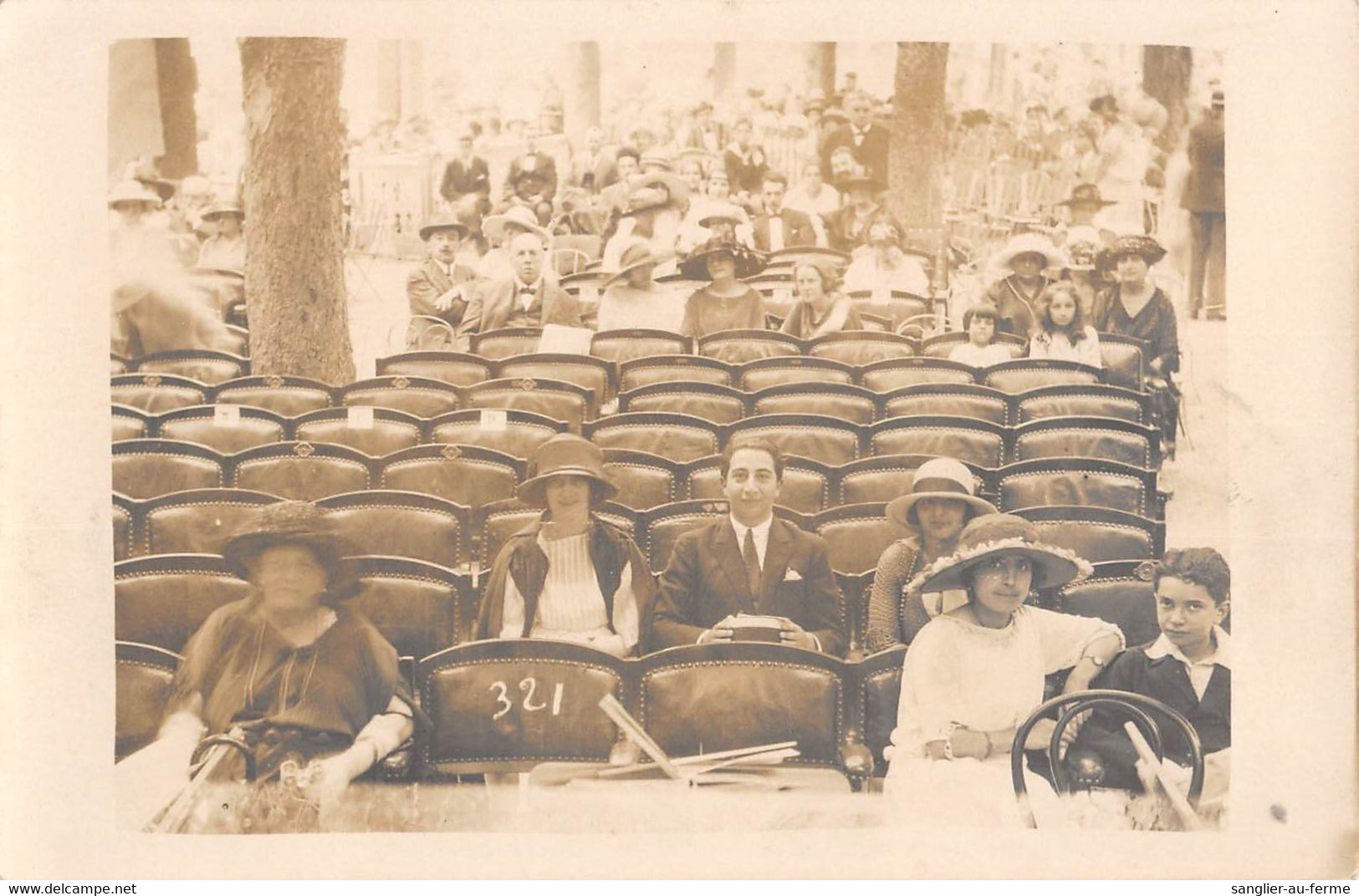 CPA 31 LUCHON CARTE PHOTO D'UN THEATRE EN PLEIN AIR - Luchon