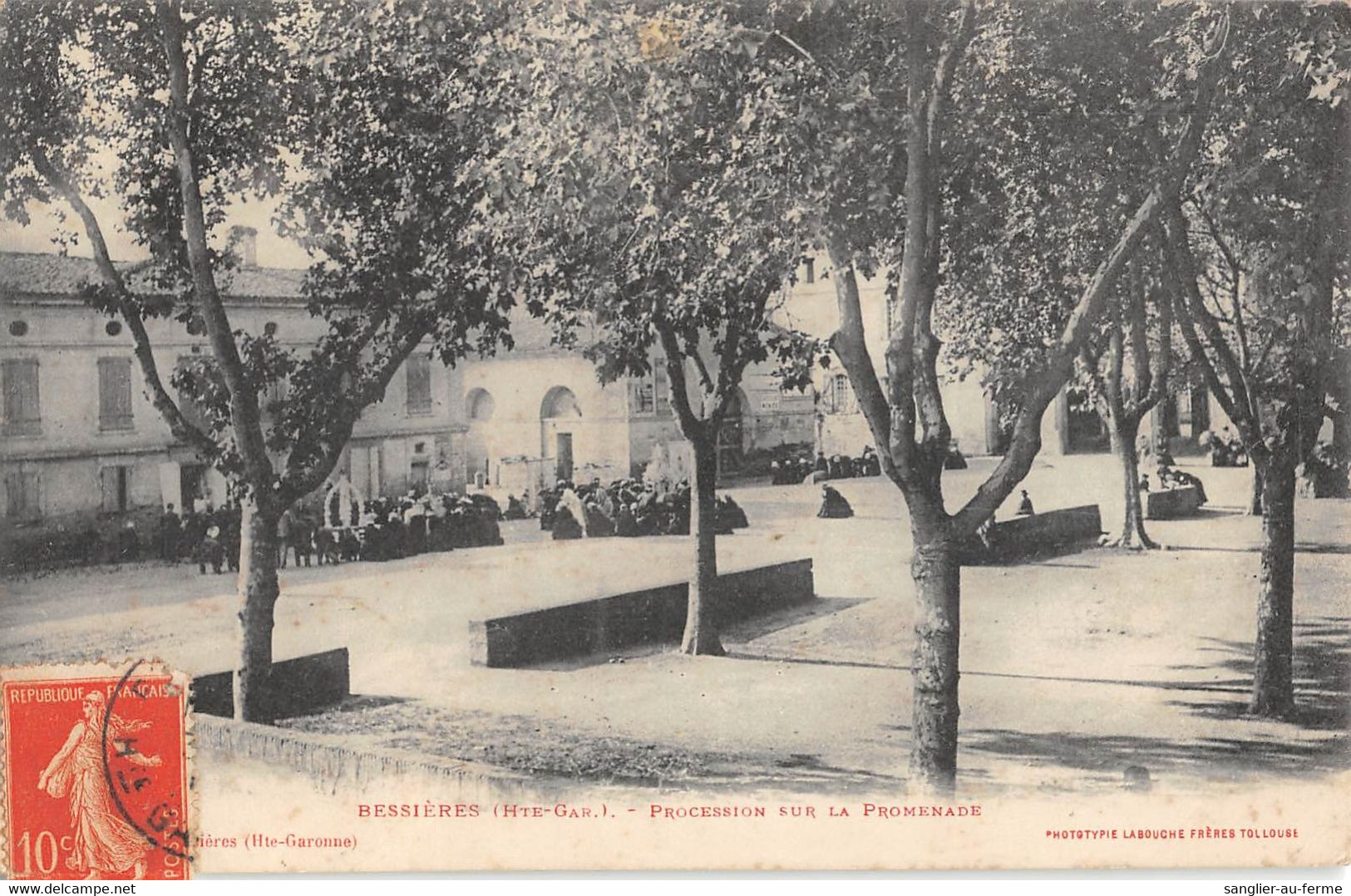 CPA 31 BESSIERES PROCESSION SUR LA PROMENADE - Other & Unclassified