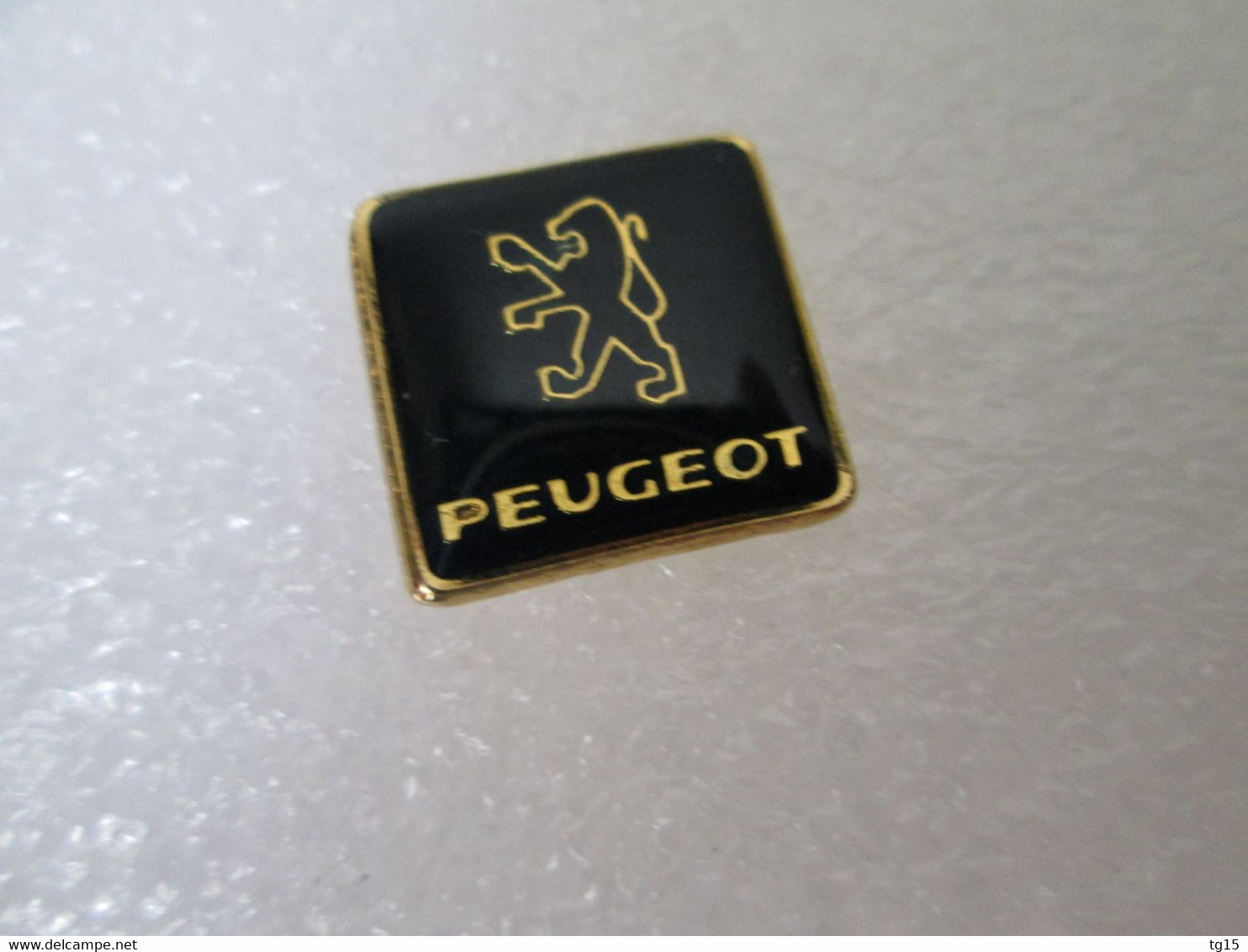 PIN'S    LOGO   PEUGEOT - Peugeot