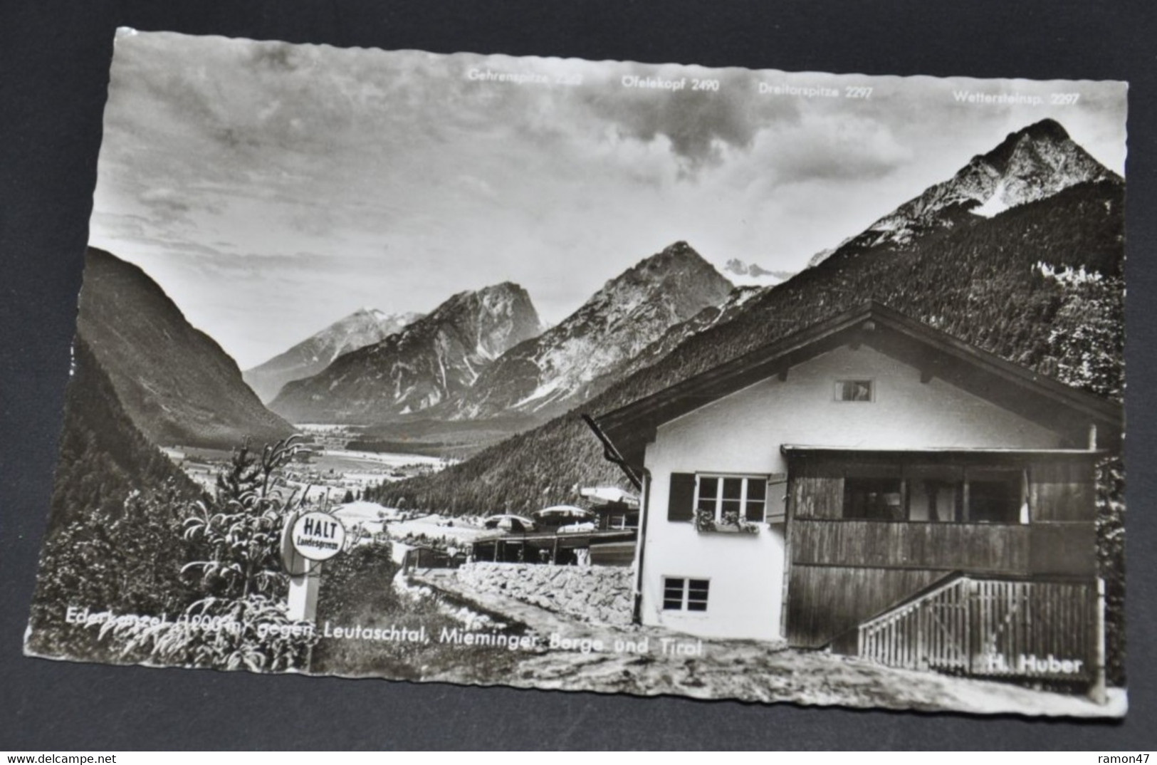 Ederkanzel Gegen Leutaschtal, Mieminger Berge Und Tirol - Leutasch