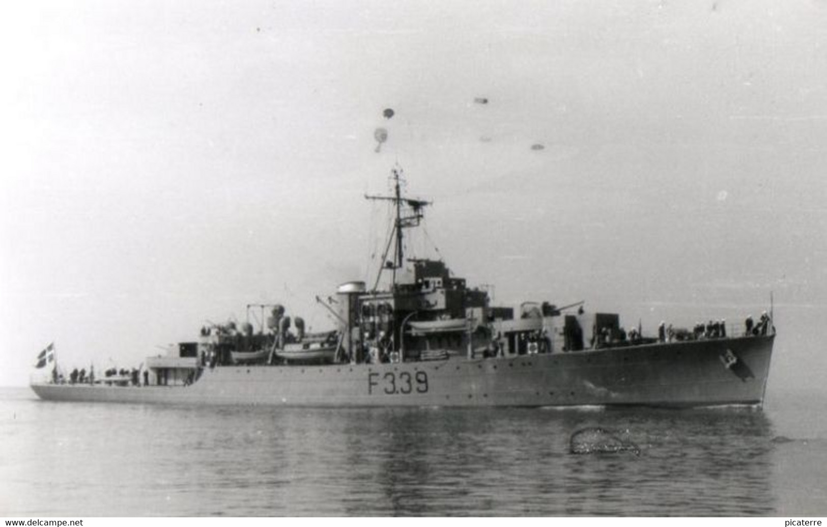 Postcard Size Photograph-F339 HDMS Niels Ebbesen From 1945-1963 Royal Danish Navy (ex HMCS Annan) - Bateaux