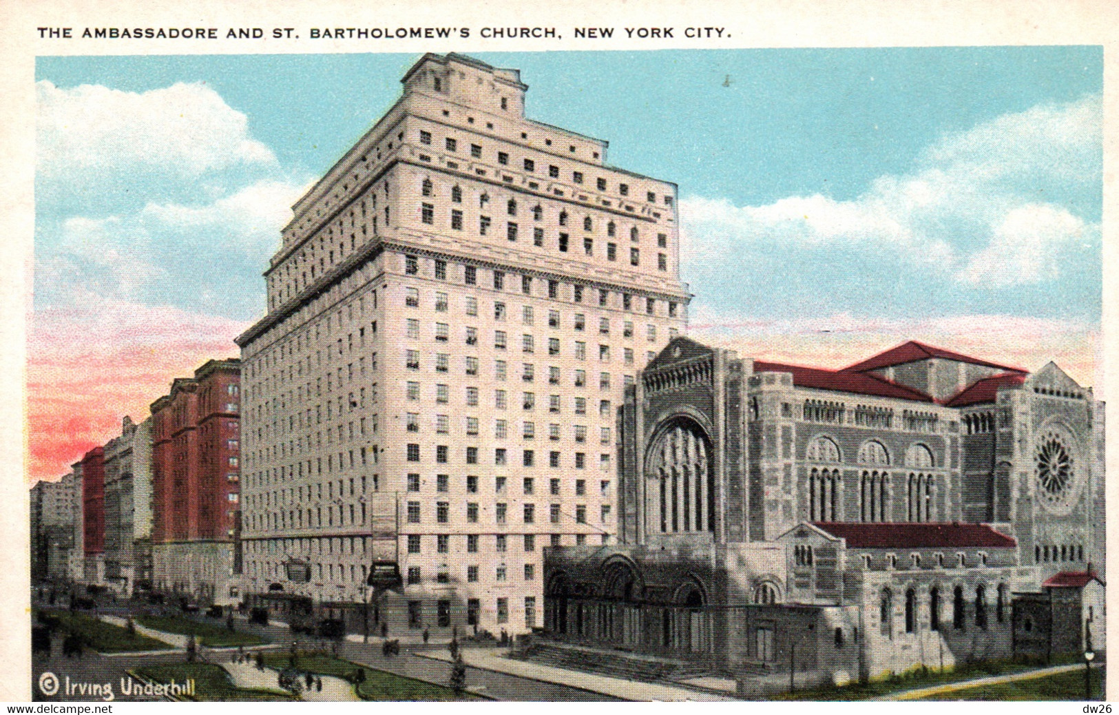 The Ambassadore And St. Bartholomew's Church New York City NY - Card Not Circulated - Autres Monuments, édifices