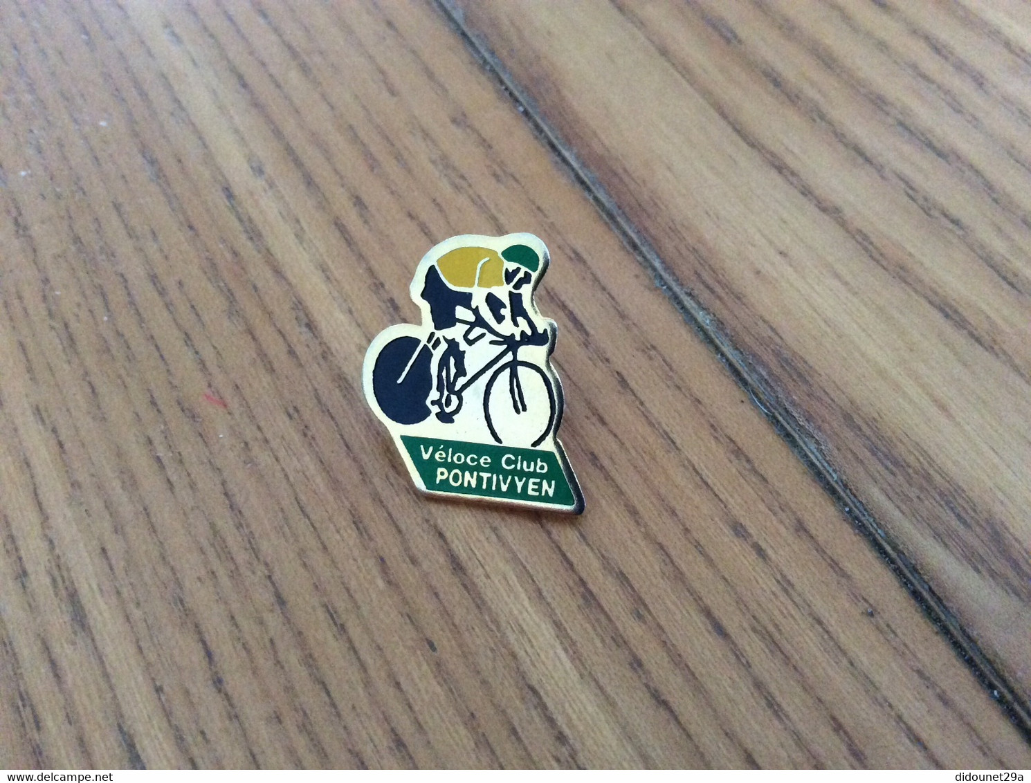 Pin's * "Véloce Club PONTIVYEN (Pontivy 56)" (vélo, Cyclisme) - Cyclisme