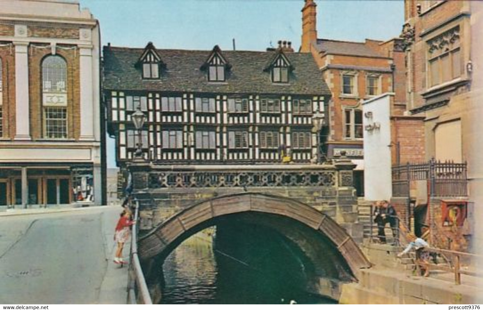 Tudor House, High Bridge, Lincoln -  Unused Postcard - Lincolnshire - M&B National Series - Lincoln