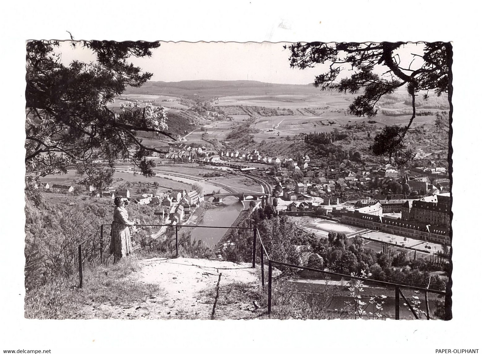 5521 ECHTERNACHERBRÜCK, Blick Auf Die Grenzregion, Rücks. Kl. Klebereste - Bitburg