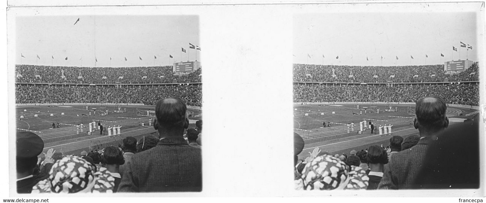 PP 49 - JEUX OLYMPIQUES ALLEMAGNE BERLIN 1936  Le Stade - Compétition - Plaques De Verre