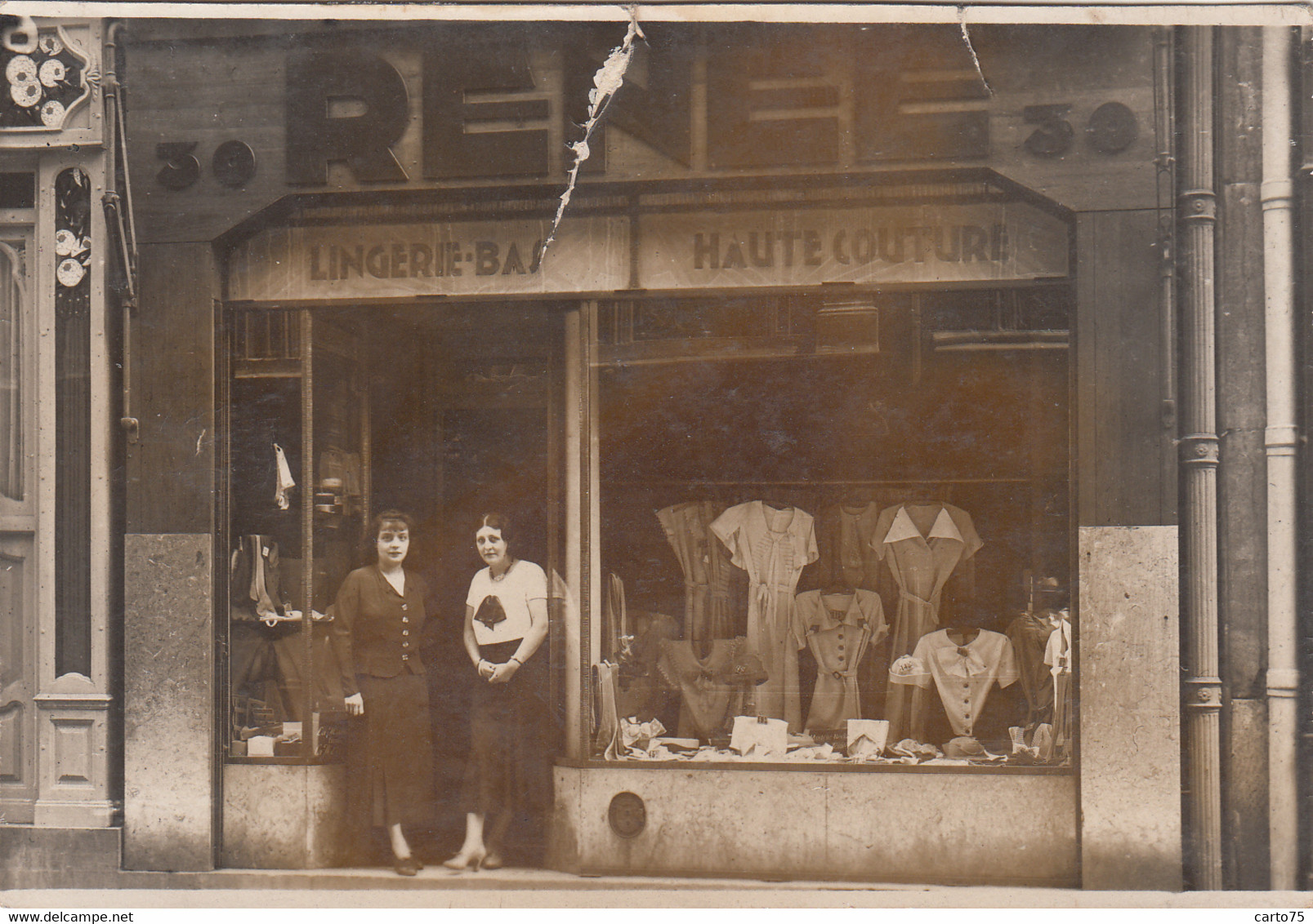 Commerces - Magasin Renée Lingerie Bas Haute-Couture - Paris ? N° 30 - A Situer - Winkels