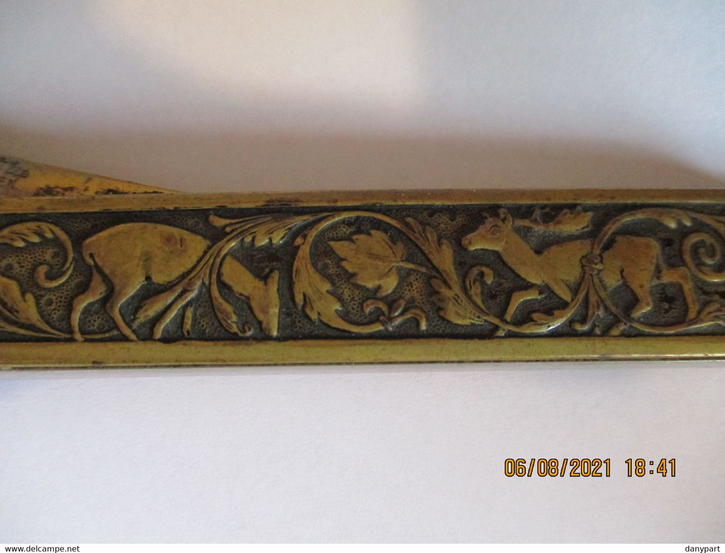 ANCIEN COUPE CIGARES DONATUS SOLINGEN FRESQUE CHASSEUR CERF ET BICHE LAITON - Cutter U. Scheren