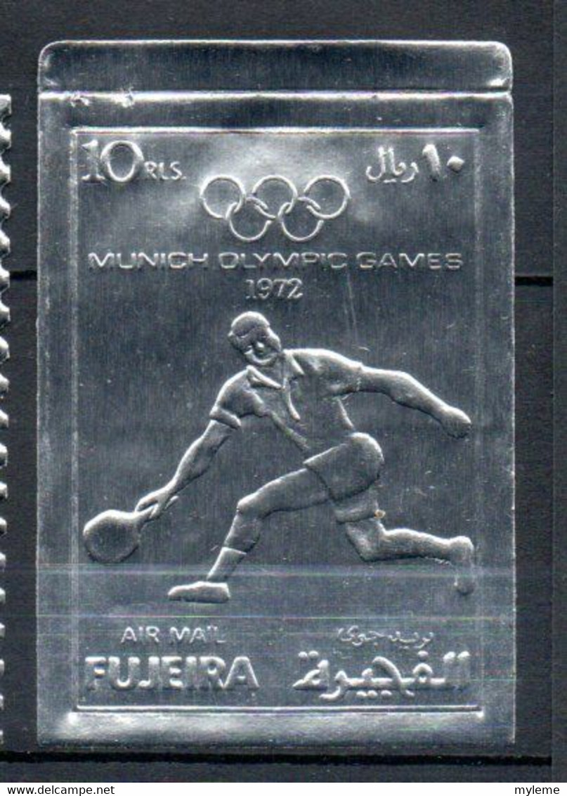 V16  Fujeira Timbre En Or Ou En Argent ** Thématique Olympic Games Munich 1972   A Saisir !!! - Fujeira