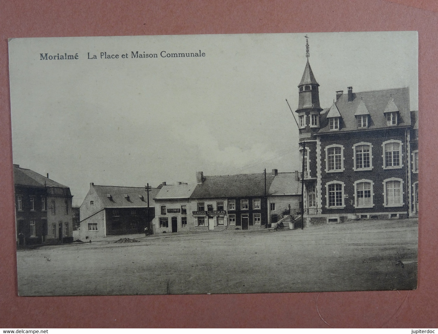 Morialmé La Place Et La Maison Communale - Florennes