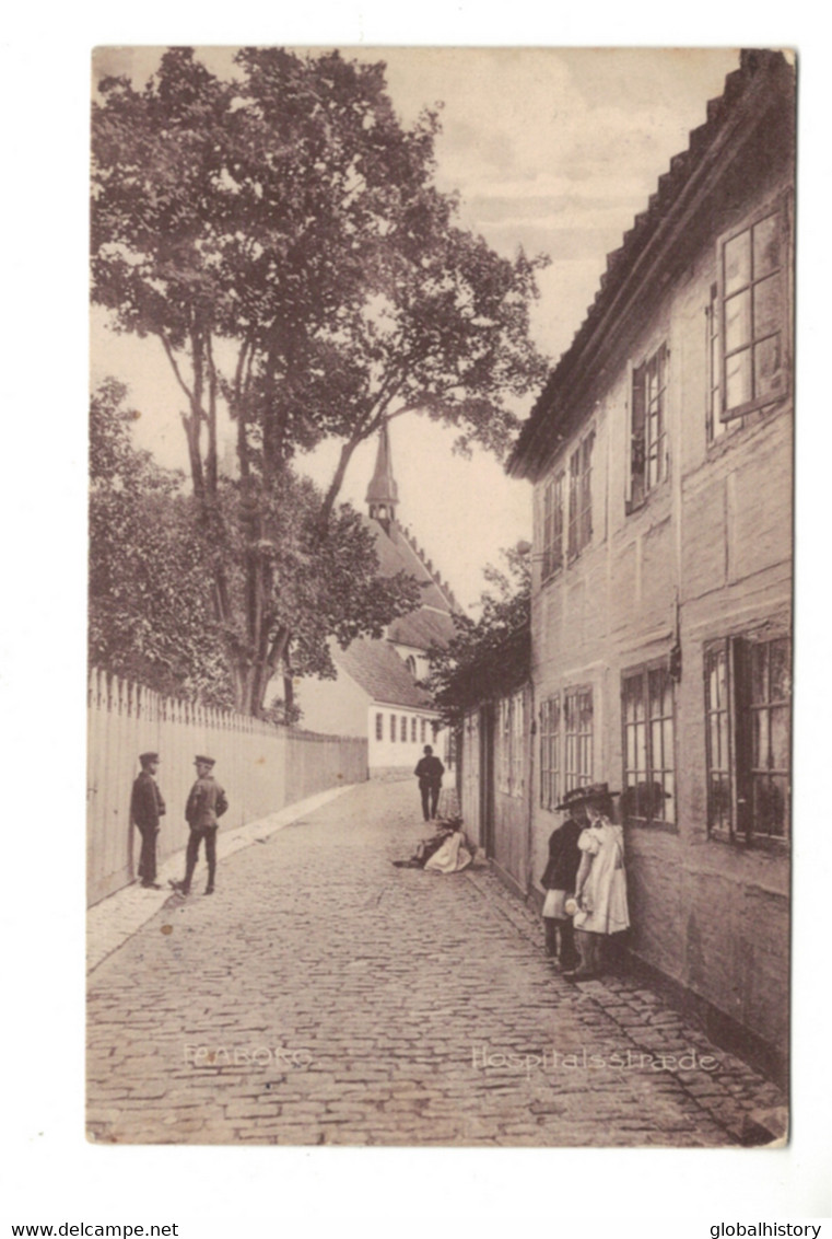 DG2240 - DANMARK - FAABORG - HOSPITALSSTRÆDE 1910 - STREET SCENE - Danimarca