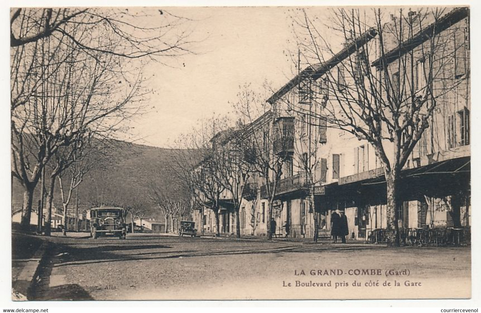 CPA - LA GRAND-COMBE (Gard) - Le Boulevard Pris Du Coté De La Gare - La Grand-Combe