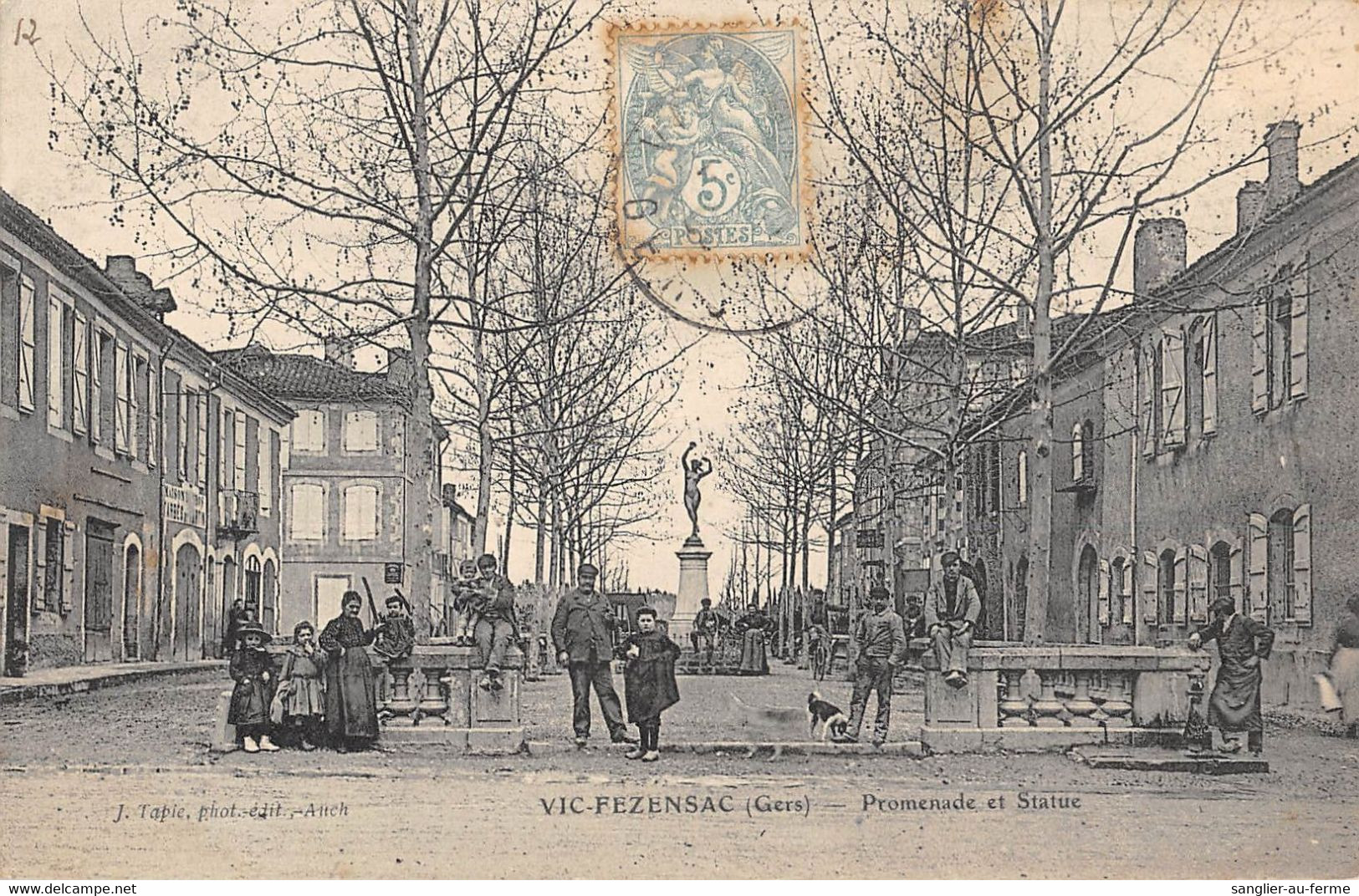 CPA 32 VIC FEZENSAC PROMENADE ET STATUE - Vic-Fezensac