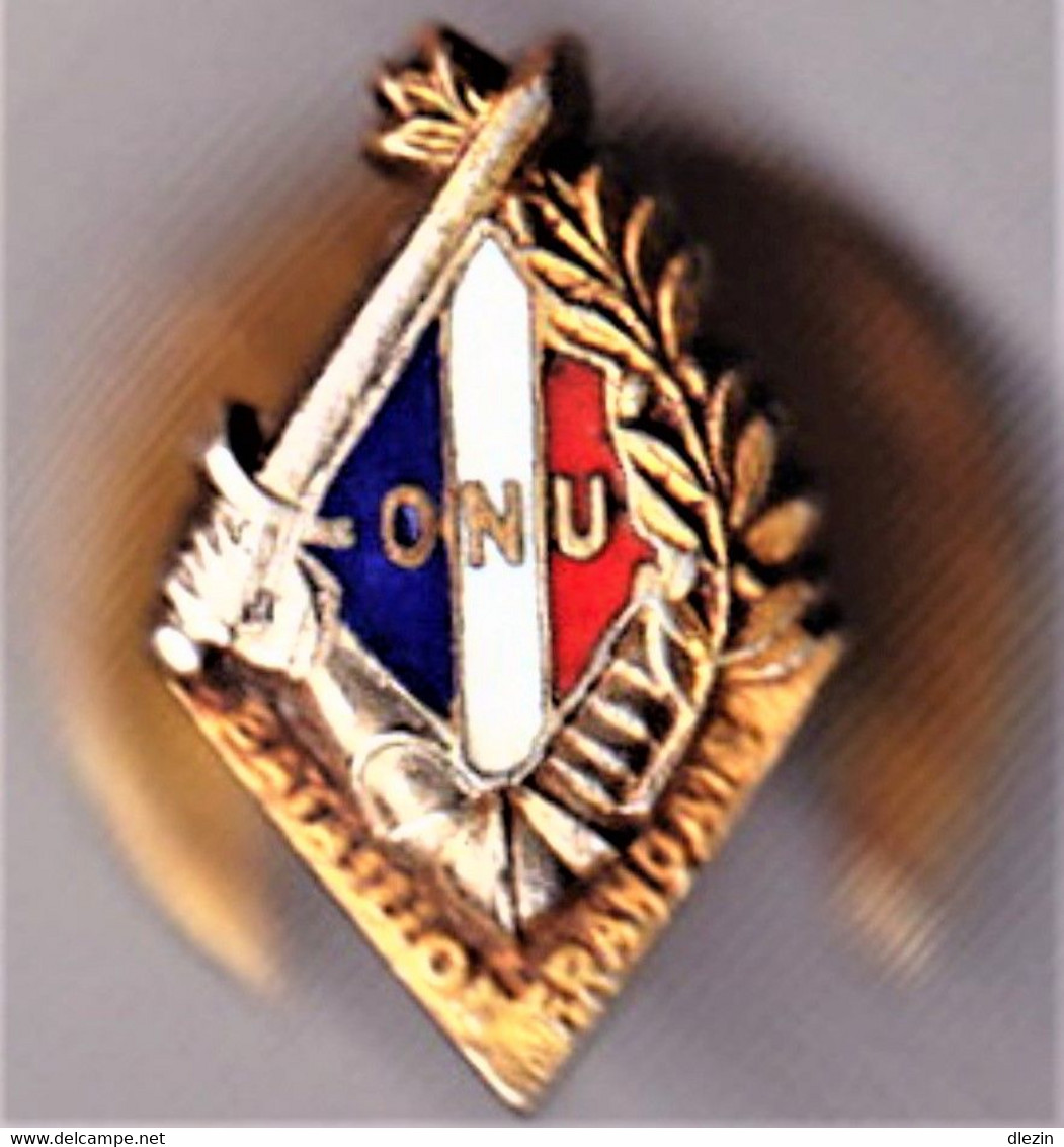 BF/ONU/ Corée. Bataillon Français De L'ONU En Corée. émail Grand Feu. P.AB. Insigne De Boutonnière, à Lune.( - Armée De Terre