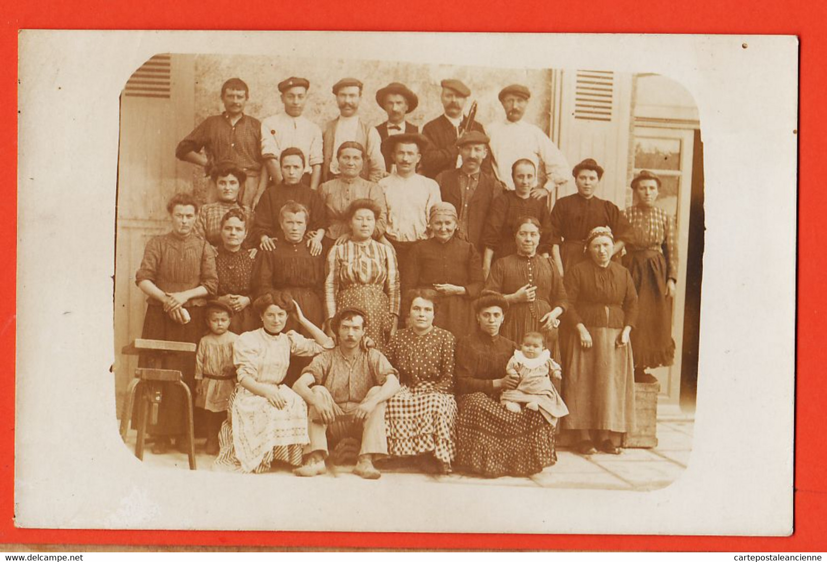 Ph080 ⭐ Carte-Photo 1910s Famille ? Groupe 27 Membres Femmes Hommes Enfants - Fotografie