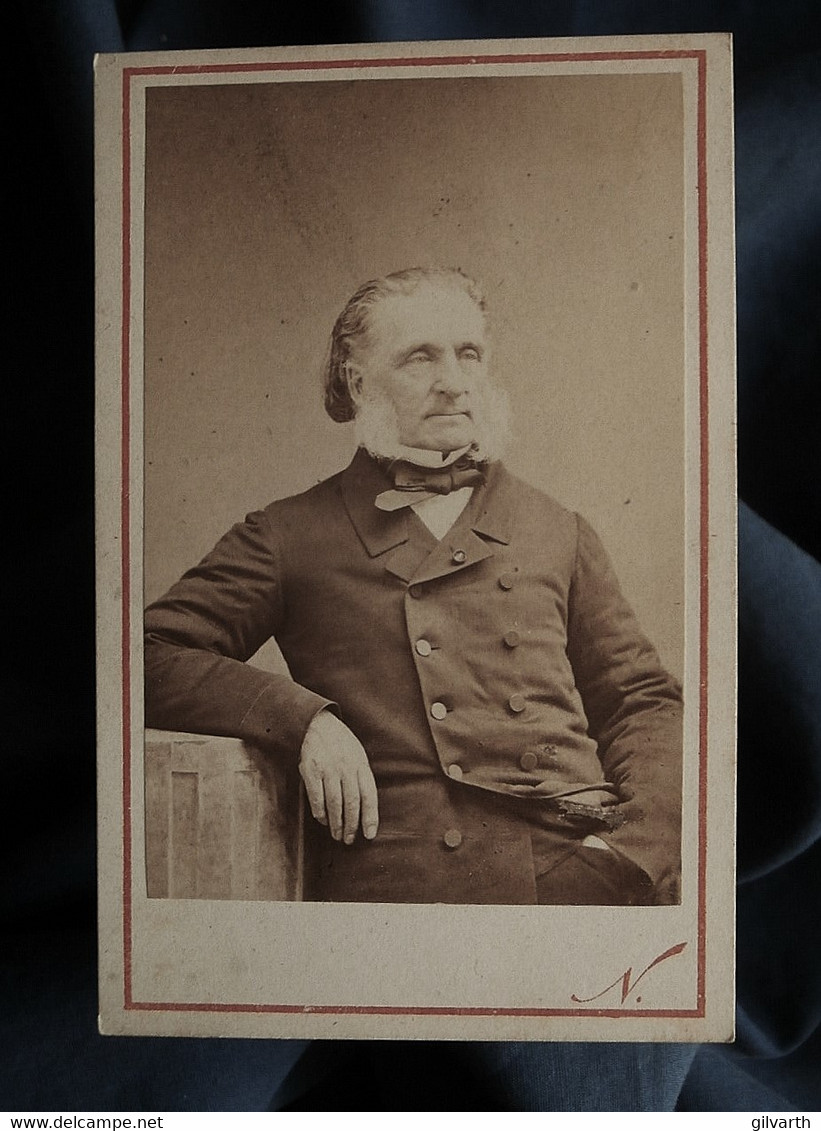 Photo CDV Nadar à Paris - Homme Aux Favoris, Personnalité à Identifier, Second Empire Circa 1865 L557E - Old (before 1900)