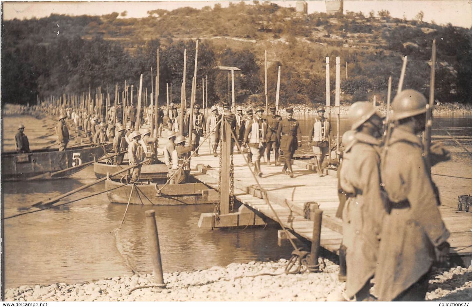 84-MORNAS-CARTE-PHOTO- CONSTRUCTION D'UN PORT A MORNAX LE 19 SEPTEMBRE " LA PARADE " - Autres & Non Classés