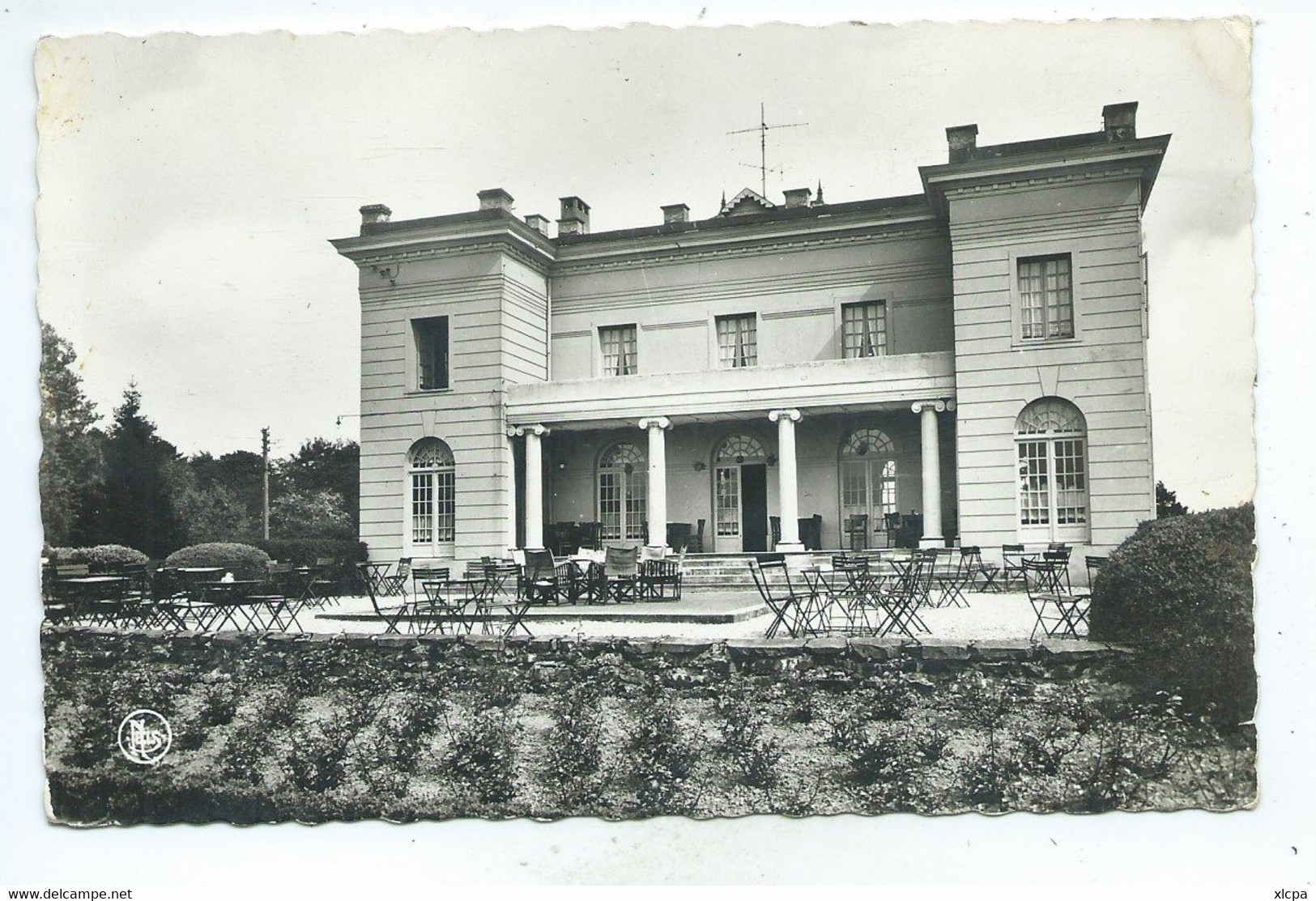 Cul Des Sarts Hôtel Petit Château - Cul-des-Sarts