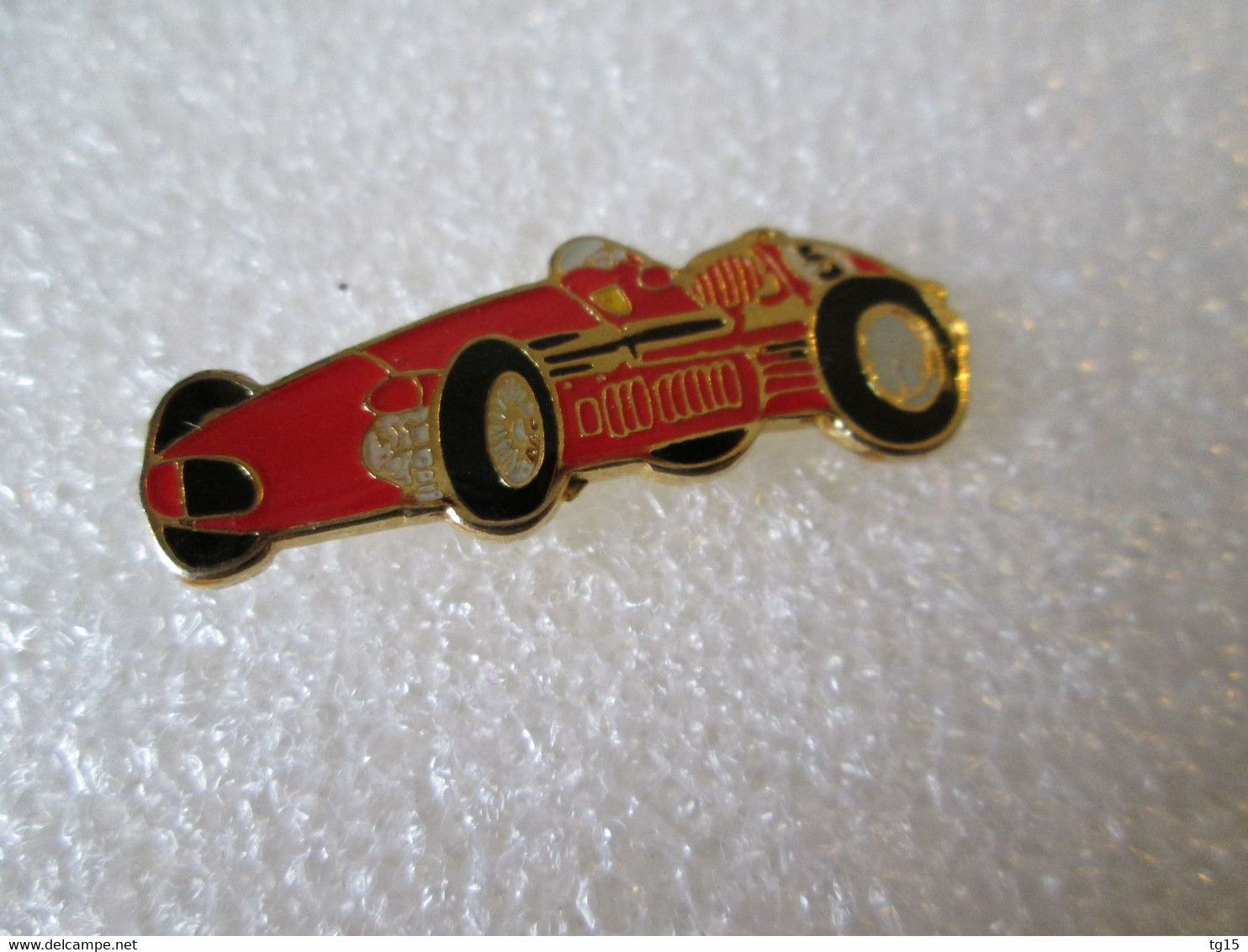 PIN'S    FERRARI  FORMULE 1 1950 - Ferrari