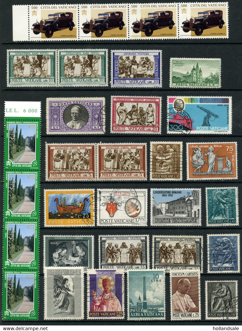 VATICAN - Approx 40 Stamps. Used And MNH Or Unused. - Sammlungen