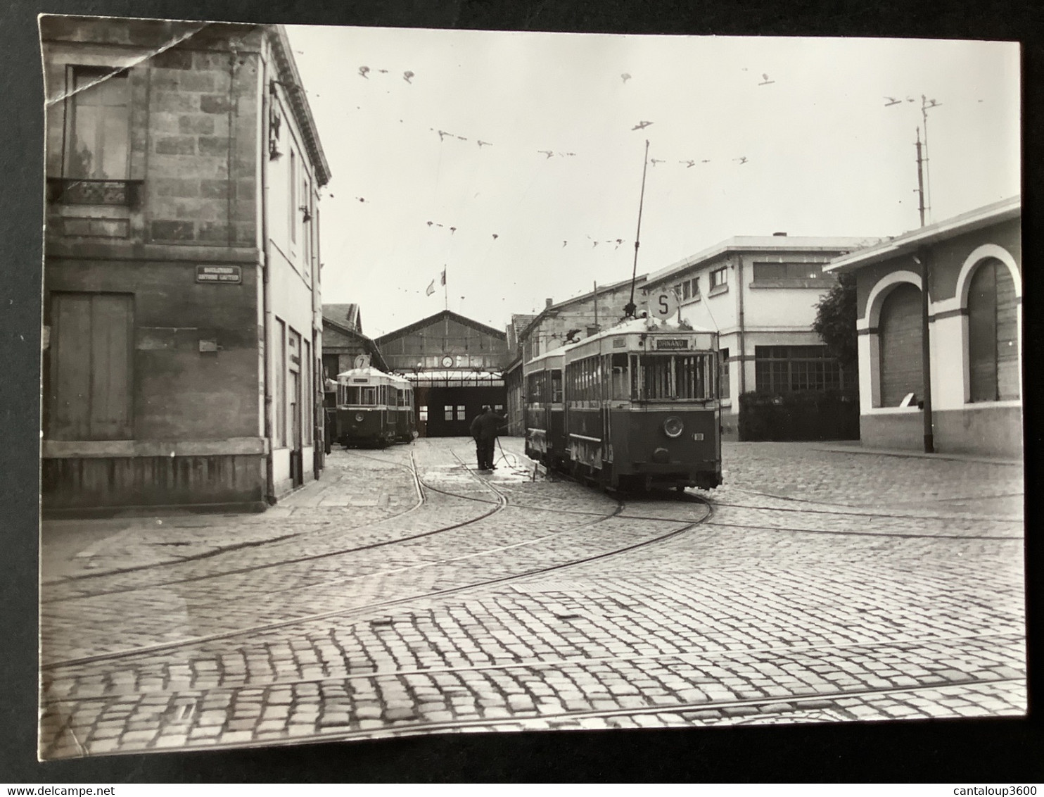 Photographie Originale De J.BAZIN : Tramways De BORDEAUX : DÉPÔT   En 1956 - Treinen